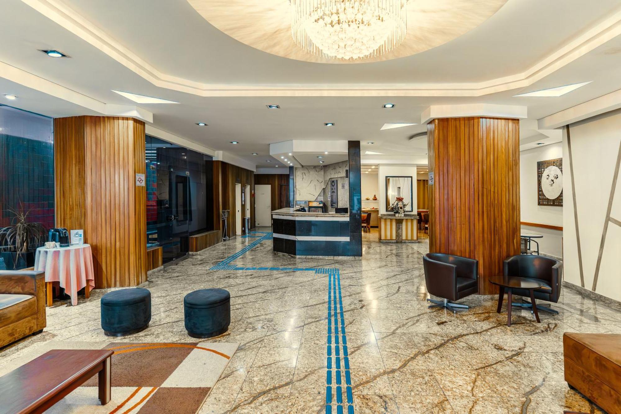 Carillon Plaza Hotel — Fotos 2